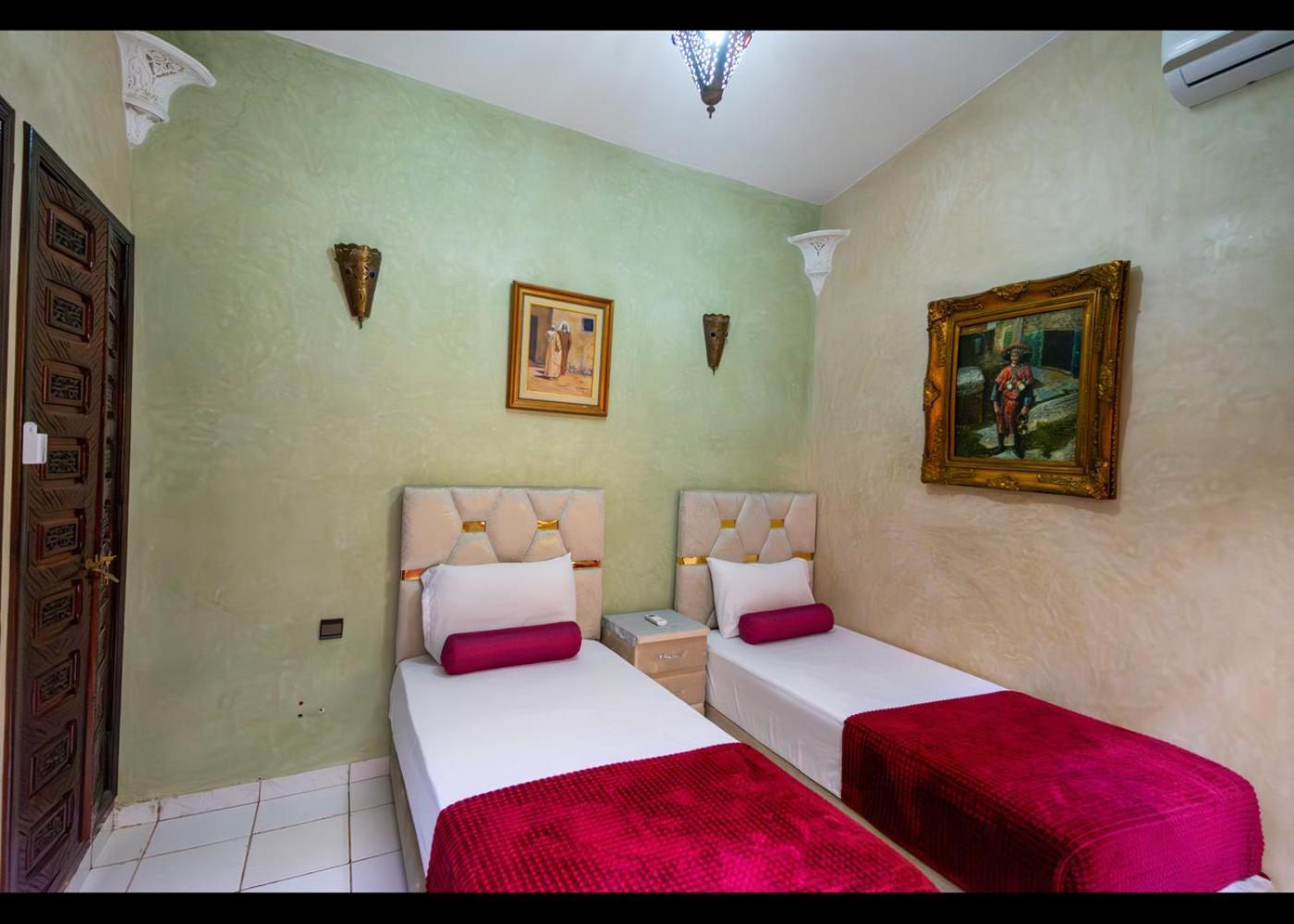 Riad Kamal Luxe Authentique Avec 3 Piscines Au Coeur De Marrakech (Adults Only) Marrakesh Exterior foto